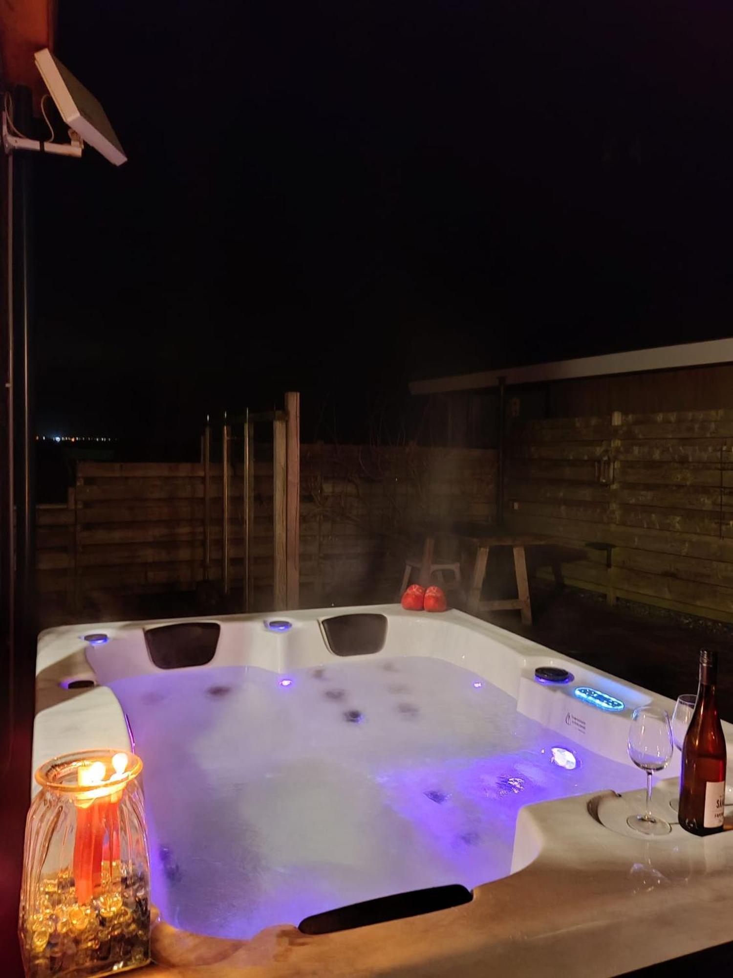 Lakeview 6 Pers Holiday Home Aurora With Fenced Garden, Whirlpool And Sauna Anjum Экстерьер фото
